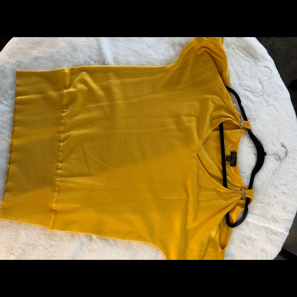 Sweater - Picture 3 of 7